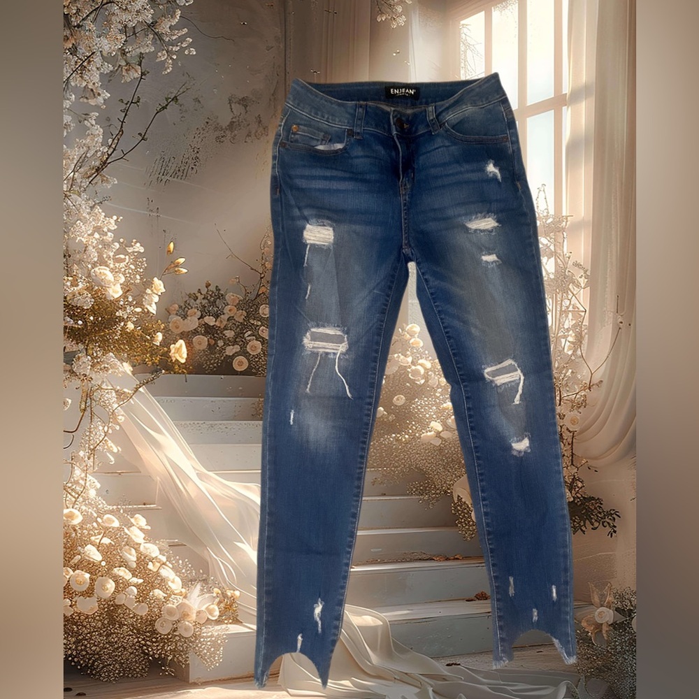 ENJEAN Straight Leg Jean Size 3